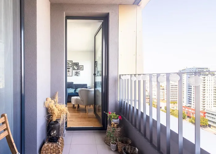 Downtown 2 18th Floor With Free Parking