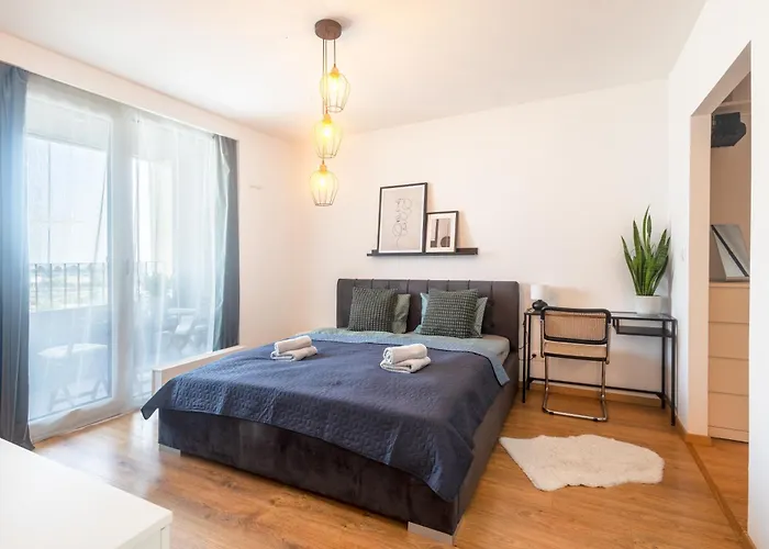 Daire Downtown 2 18th Floor With Free Parking *